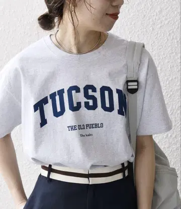 SHIPS any 별주 THE KNiTS 라운드 헴 로고 숏 TEE