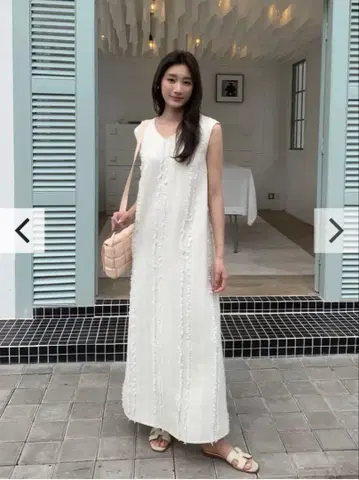 LYDIA TWEED DRESS GOLD BUTTON 생일 파티