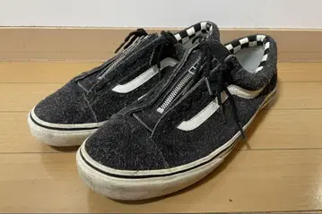 nonnative vans 28.5