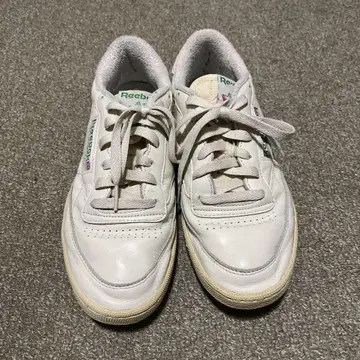 새상품급 Reebok CLUB C VINTAGE 26cm 리복