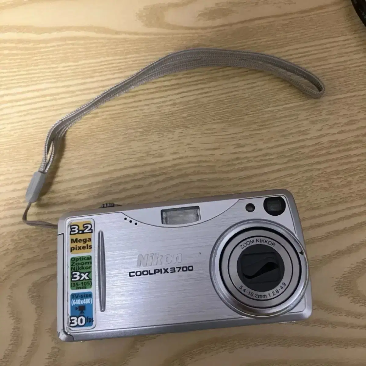Nikon COOLPIX 3700 シルバー 本体と付属品 Nikon COOLPIX 3700 シルバー 本体と付属品 Amazon.com : Nikon