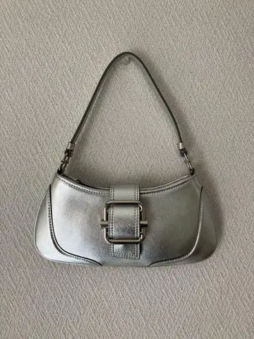 OSOI Shoulder brocle small silver