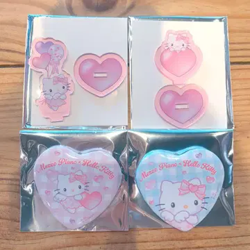 메조피아노 베리에 헬로키티 아크릴 스탠드 엔젤 캔뱃지