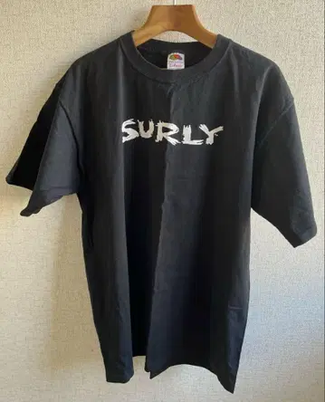 SURLY 로고 티셔츠 L 사이즈 블랙
