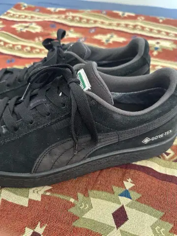PUMA 스웨이드 GORE-TEX 블랙 스니커즈