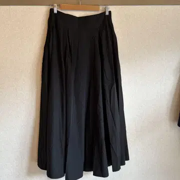 블랙 플레어 롱 스커트
