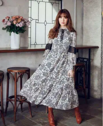 Herlipto Winter Floral Long-sleeve Dress