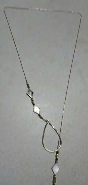 골드 다이아몬드형 비즈 롱 목걸이