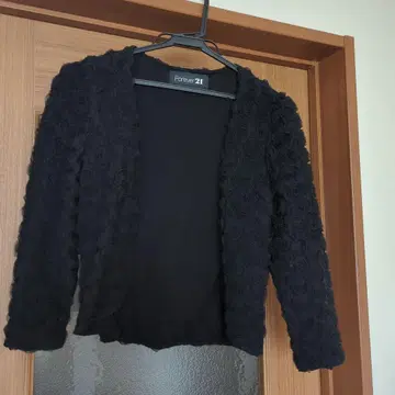 Forever 21 블랙 장미 노카라 자켓