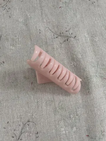핑크 헤어핀
