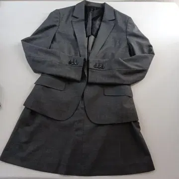그레이 울 혼방 스커트 수트
