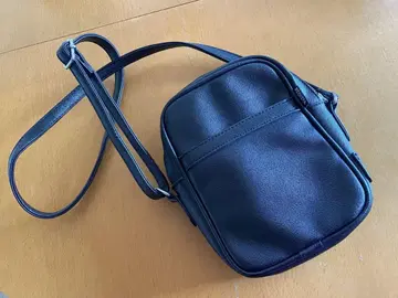 REGISTA 블랙 숄더백