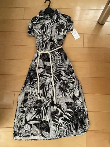 흑백 잎사귀 패턴 반팔 셔츠 원피스 XS ZARA