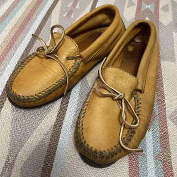 카멜색 가죽 모카신 MINNETONKA 24.0