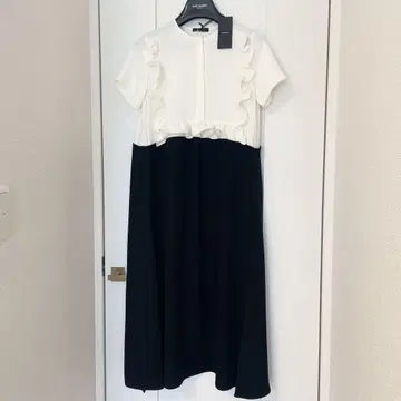 YOKOCHAN 새상품 원피스 (요코 짱 반팔 프릴 롱 드레스