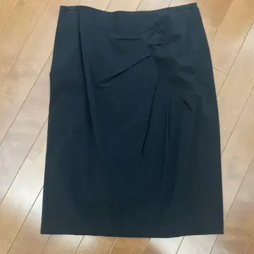 ESCADA 블랙 미디 스커트 40