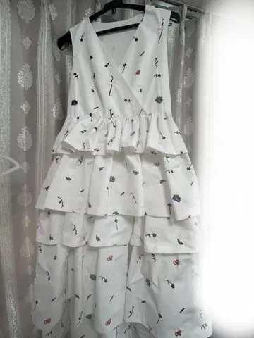 Bibiy. B. BLOOMY DRESS