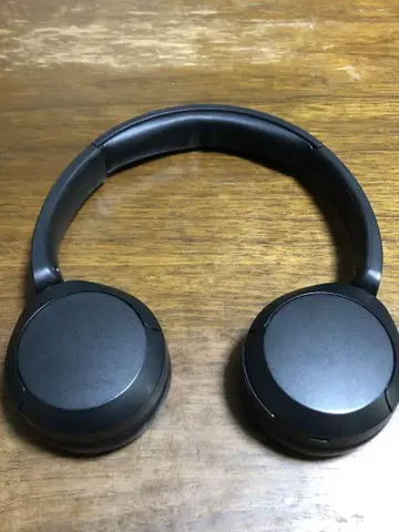 SONY WH-CH520 와이어리스 헤드폰 블랙 컬러