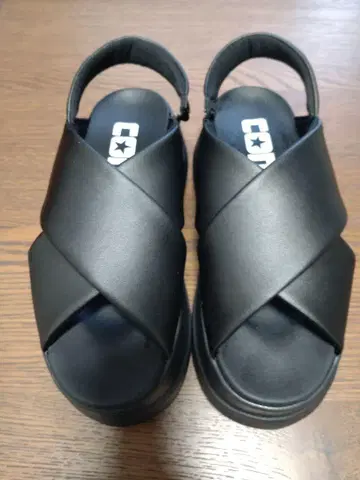 CONVERSE 블랙 샌들 츄이 어레인지 모델 통굽 24cm