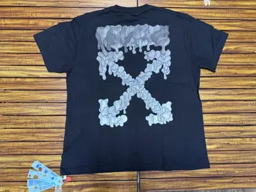Off-White 티셔츠