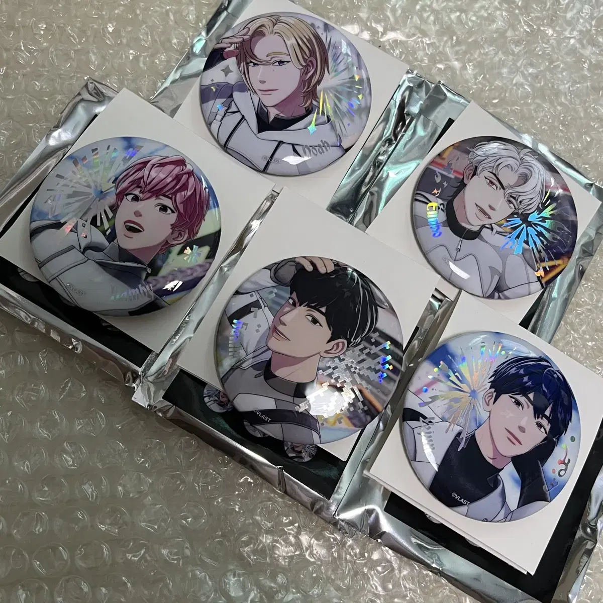 PLAVE DASH TRADING CAN BADGE イェジュン　白 PLAVE | 플레이브 Unused Plave Dash Can Badge Yejun Noah on