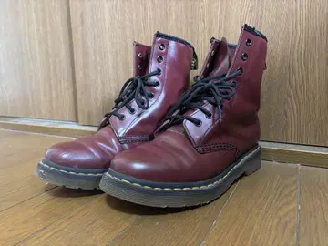 닥터마틴 8홀 부츠 26cm