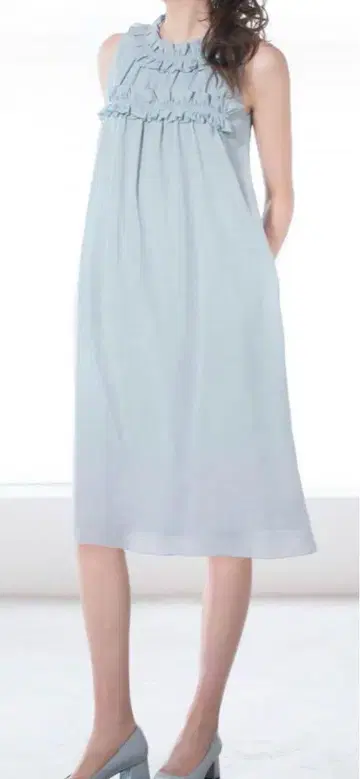 [새상품급] FOXEY 데이지 린 프릴 슬리브리스 원피스 40 스카이블루