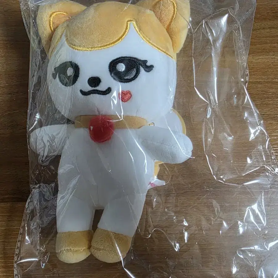 Ive リズ チーズ メガクッション minive liz popup IVE MINIVE メガクッション リズ チーズ cheez - メルカリ
