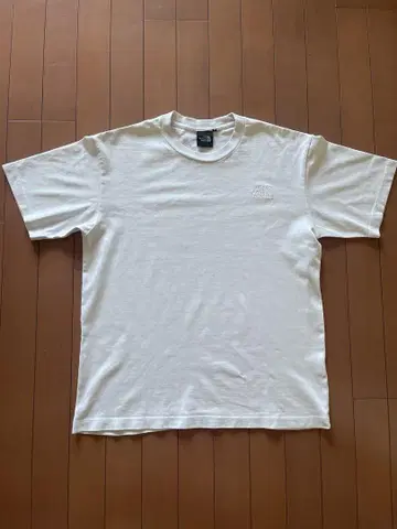 THE NORTH FACE 반팔 티셔츠