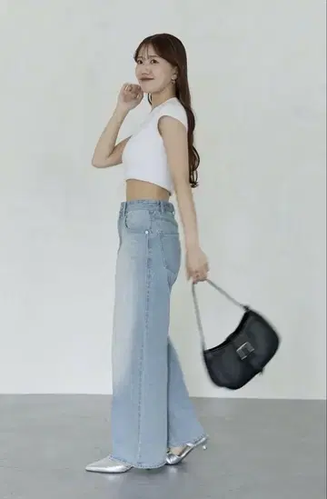 Thevon sizeM 하이웨스트 스트레이트 데님 팬츠