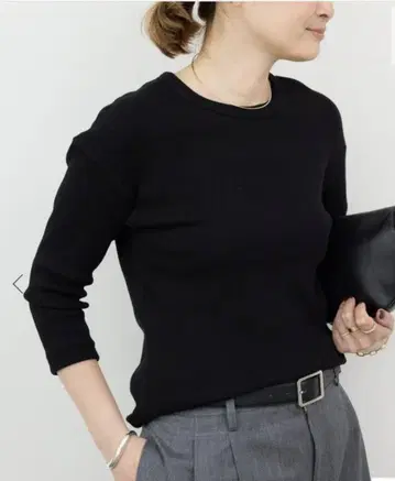 Deuxieme Classe 블랙 컷소 티셔츠 5부 소매 상의