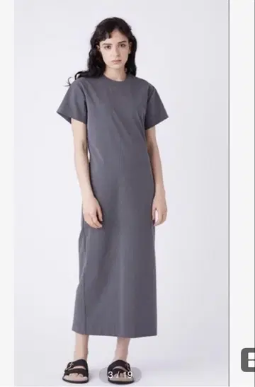 미라 오웬 브라우징 T셔츠 원피스 그레이