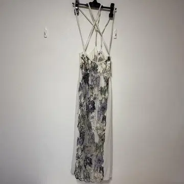Murral Floating flower lace skirt Ivory