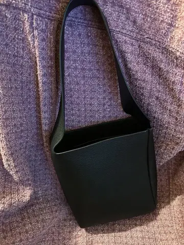 Aeta 아에타 숄더백 블랙 XS