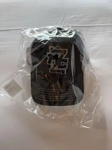 모모쿠로 2025 여름의 바카 메쉬 캡 상자
