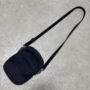 새상품급 LACOSTE 라코스테 네이비 숄더백 사코슈