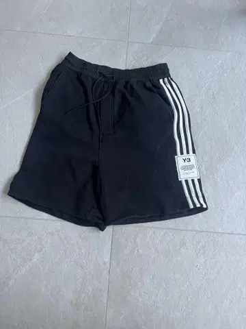 Y-3 블랙 숏팬츠