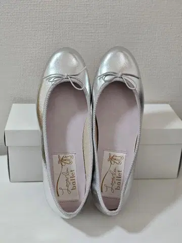 [미사용 새상품] [라우나레아] 발레 슈즈