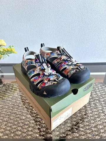 KEEN NEWPORT H2 FACE 23.5cm 킨 샌들
