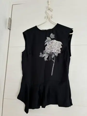ZARA BASIC 슬리브리스 상의 꽃무늬