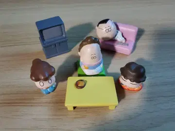 아따신치 피규어 세트
