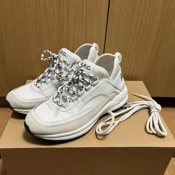 A.P.C. 스니커즈 36