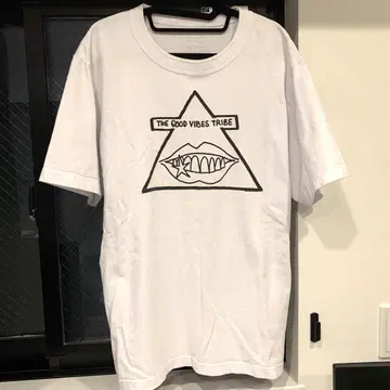 [새상품급] sacai THE GOOD VIBES TRIBE 티셔츠