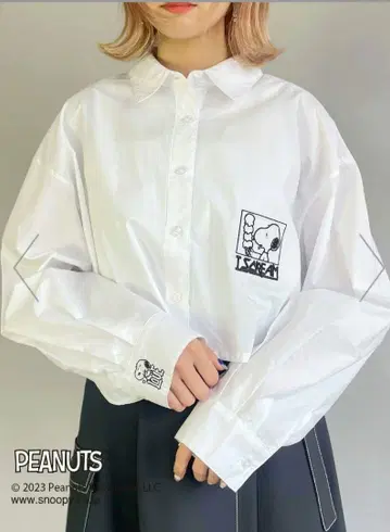 스누피 크롭 셔츠 화이트