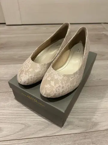 펌프스 로우힐 레이스 베이지 폭넓음 23.5cm