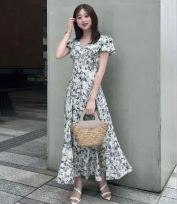 리엔다 더블 플레어 슬리브 OP 원피스 마이 스트라다 쟈스글리티