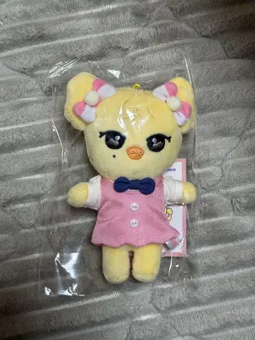 IVE MINIVE 레이 나오리 SCHOOL PLUSH KEYRING