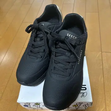 스케쳐스 우노 여성용 스니커즈 25cm 블랙