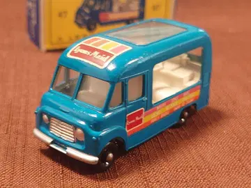 MATCHBOX No.47 LYONS MAID ICE-CREAM MOBI