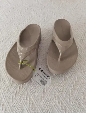[ OOFOS ] 리커버리 샌들 베이지 EU37/23cm